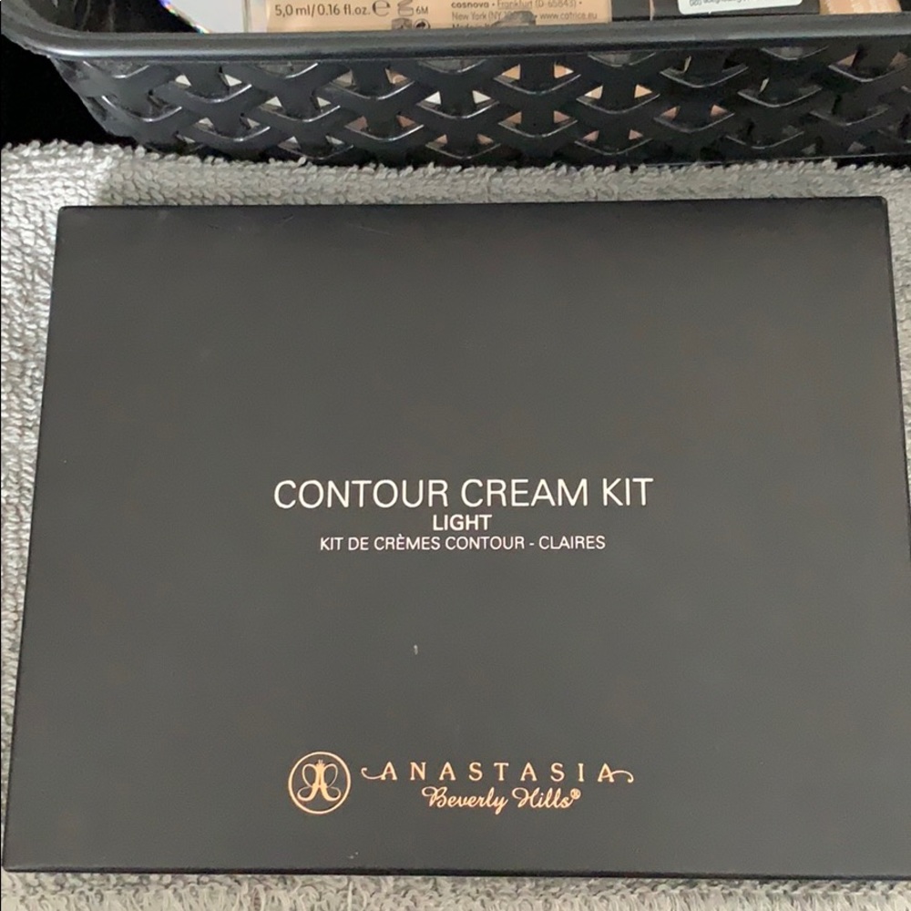 Anastasia cream contour kit